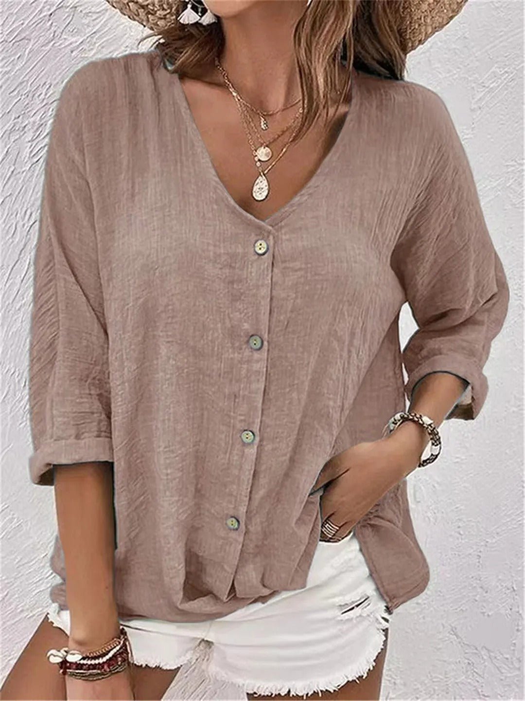 Lina - Elegant Blus med V-ringning och Knappdetaljer