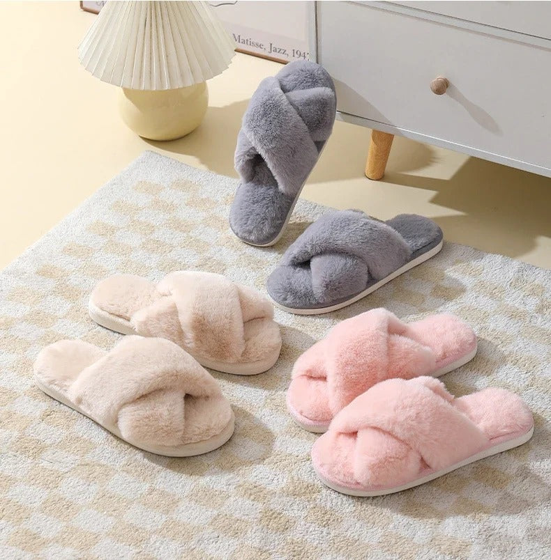 Bløde Hjemmesko med Krydsede Remme - Komfort og Stil