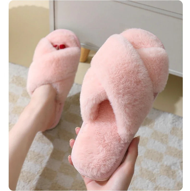 Bløde Hjemmesko med Krydsede Remme - Komfort og Stil