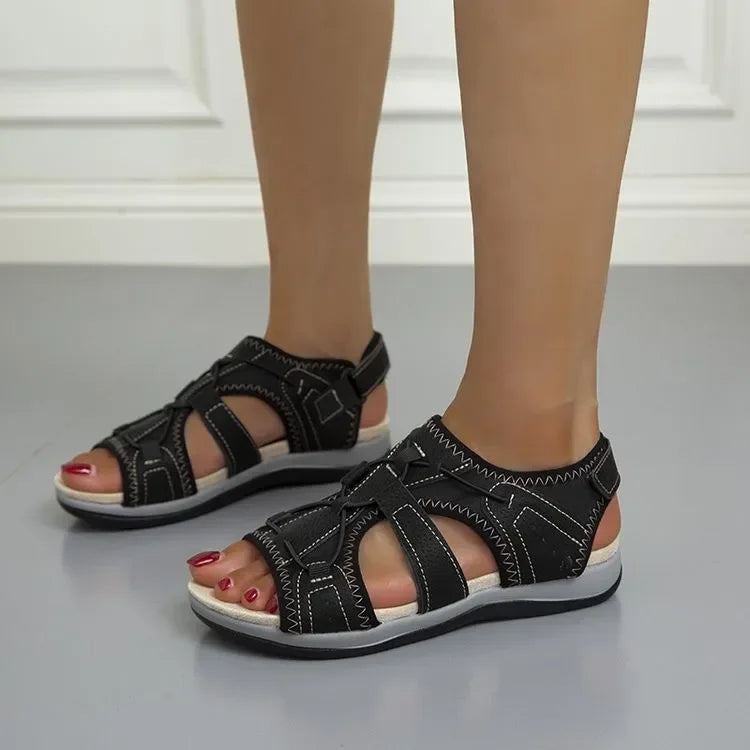 Sandaler med ortopedisk design och kardborreband