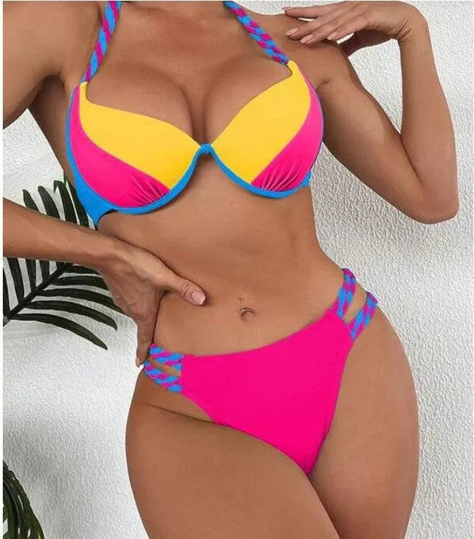 Högskuren Baddräkt i Bikini-stil