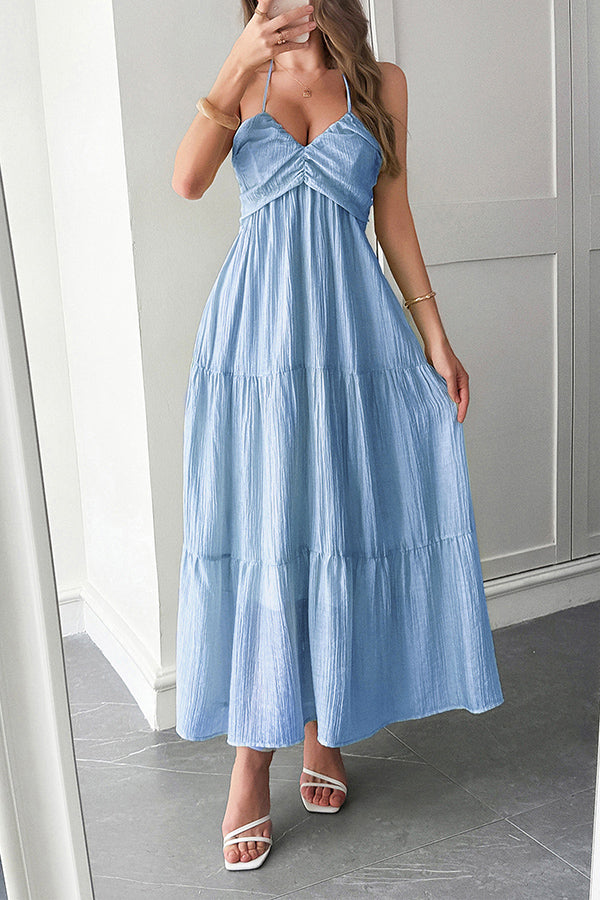 Elegante Maxikjole med Halterneck-design til Ferie-vibes