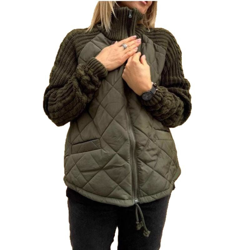 Modern quiltad jacka med stickade ärmar för dam