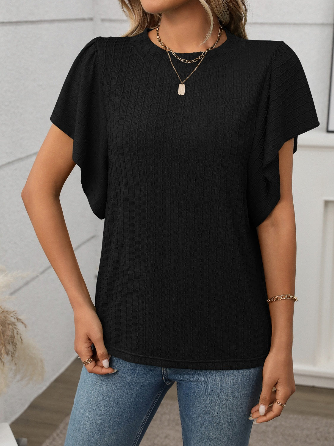 Elegant T-Shirt med Rund Hals og Lette Ærmer