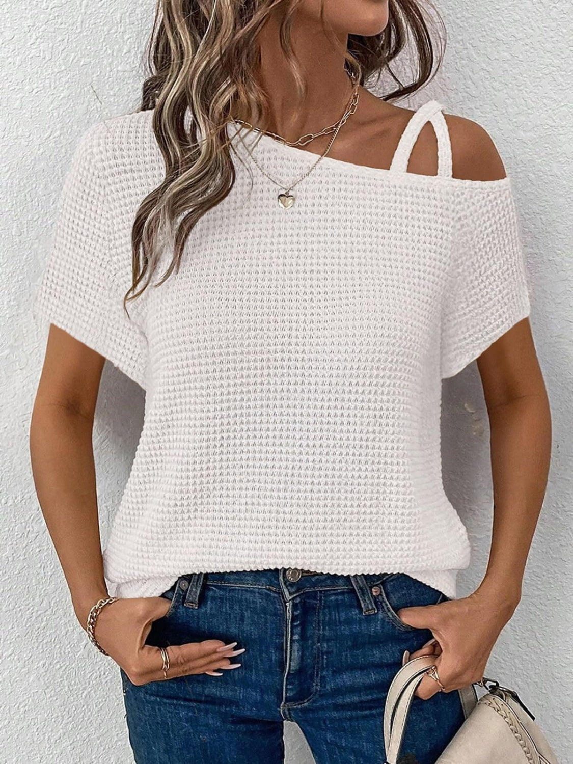 Stilfuldt Asymmetrisk T-Shirt med Rund Halsudskæring