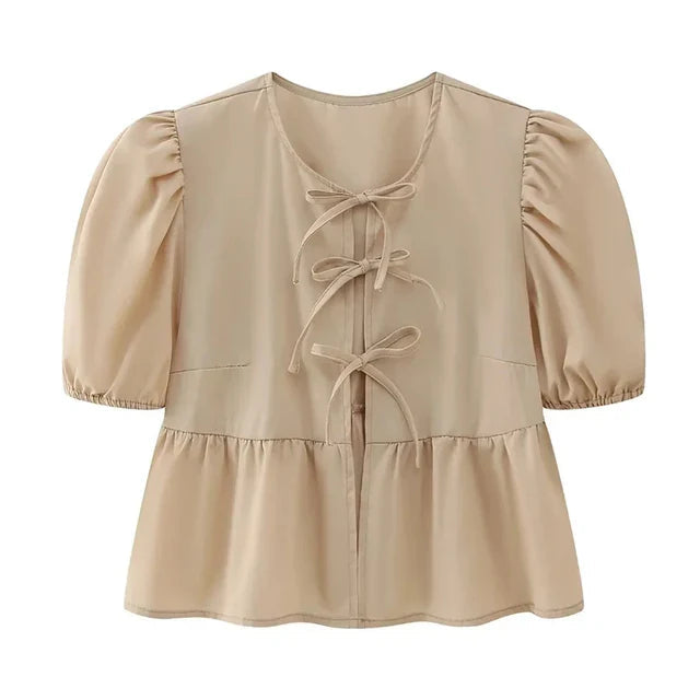 Chic Bluse med Puffærmer og Sløjfedetaljer