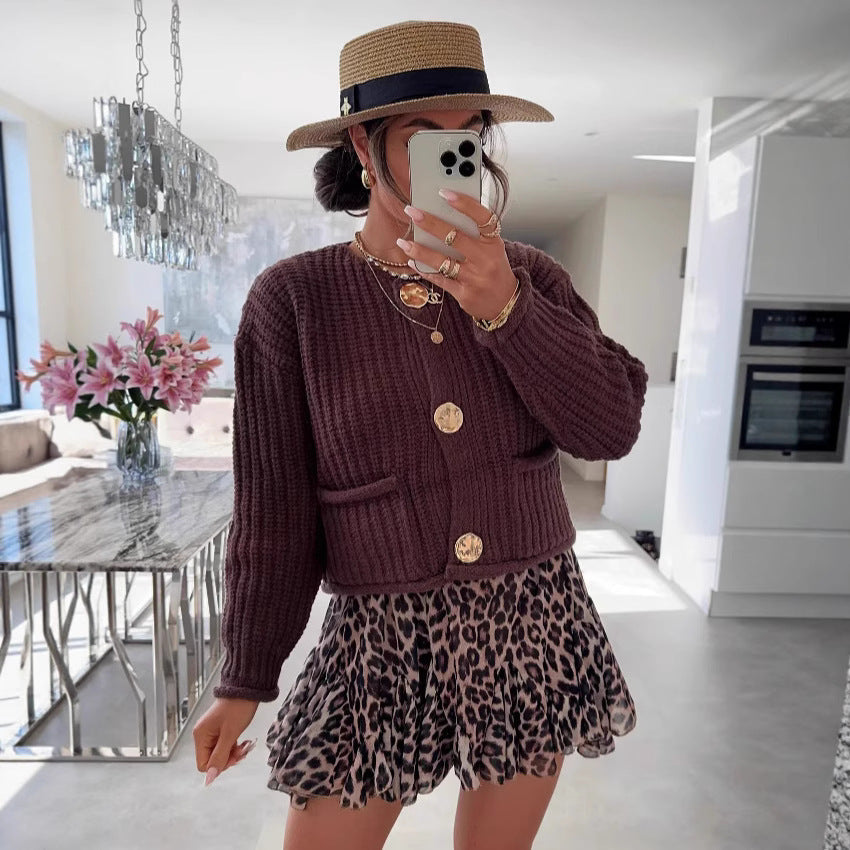 Elegant Oversized Strikjakke med Knapper og Lommer