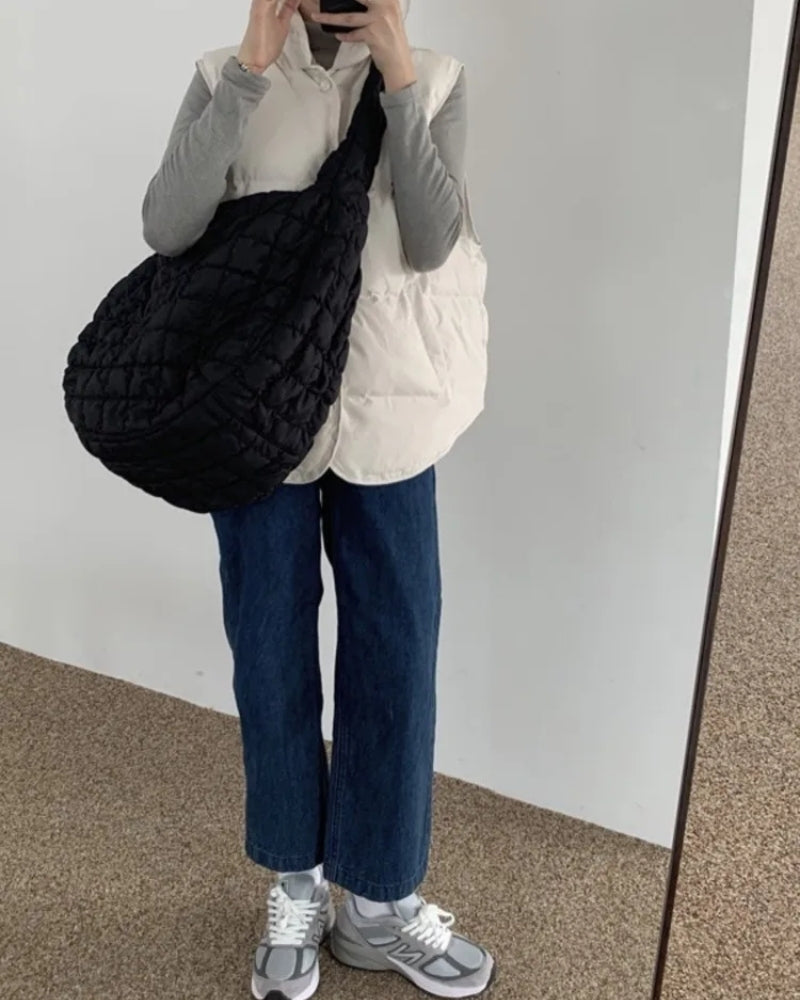 Quilted hobo crossbody bag - with ruffle look for everyday use