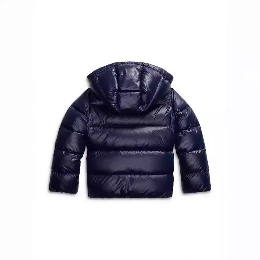 Skinnende pufferjakke – Kort vinterjakke til damer med moderne hætte