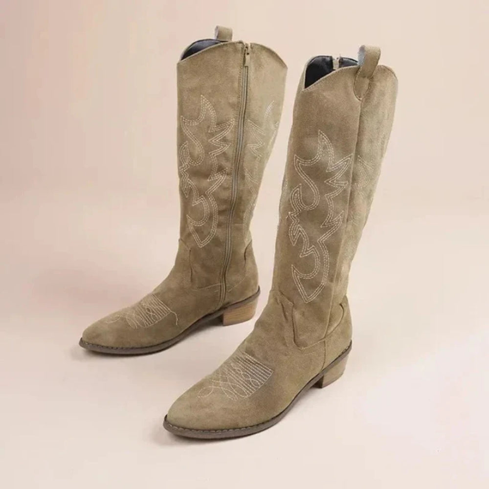 Klassiska höga cowboystövlar för dam – låg klack och halkfri sula