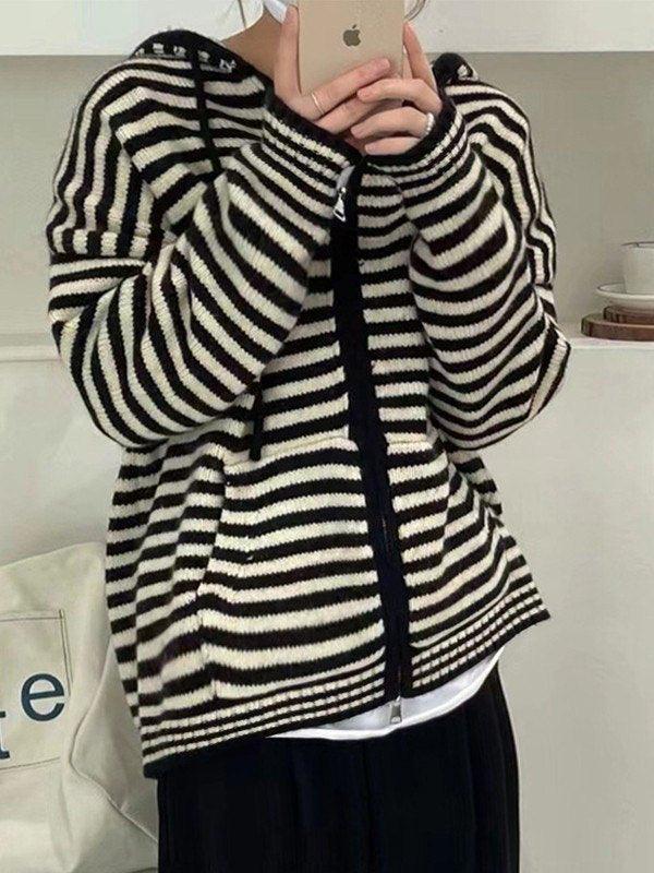 Chic Stribet Cardigan med Hætte og Lynlås