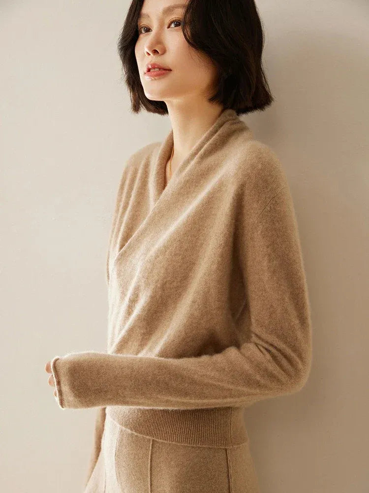 Cashmere wrap sweater med V-hals