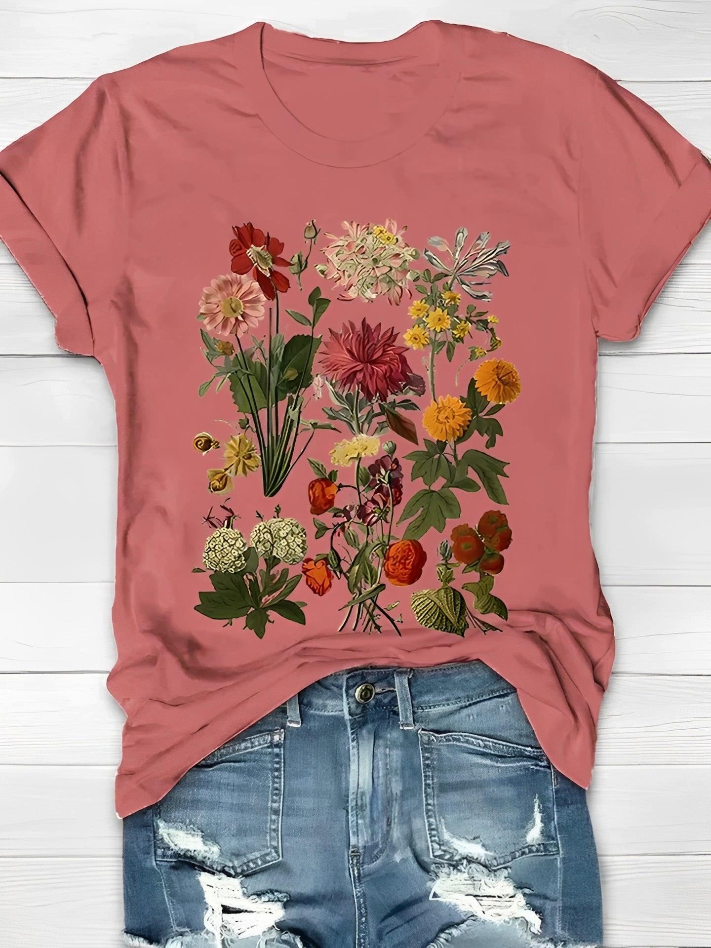 Floralis - Trendigt T-shirt med Blommig Design för Kvinnor