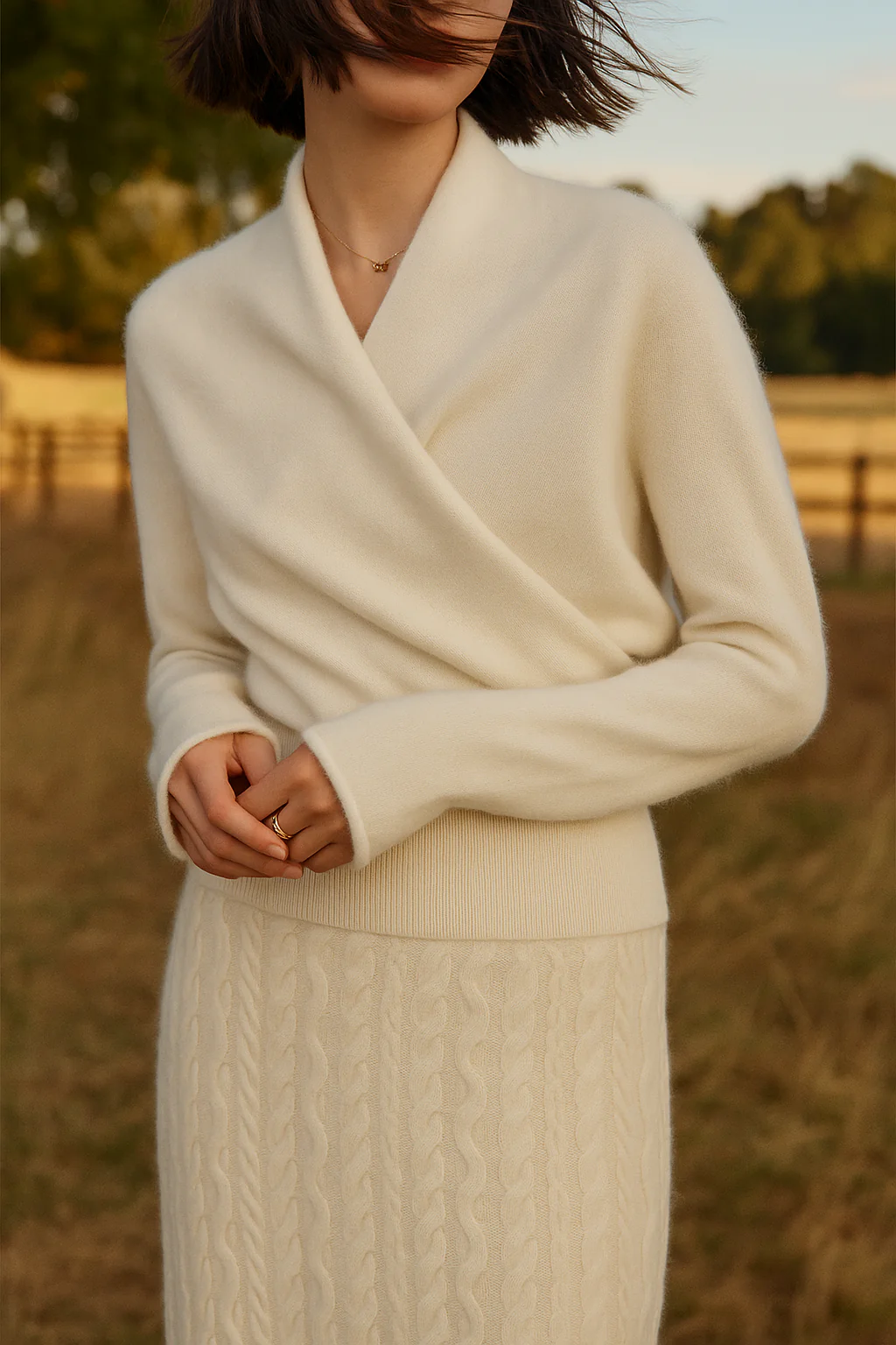 Cashmere wrap sweater med V-hals