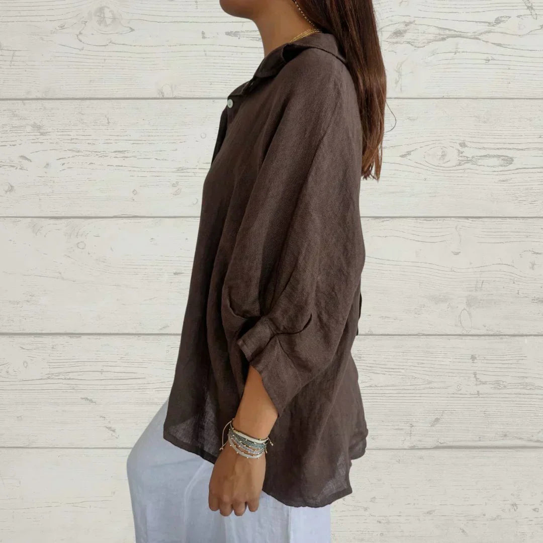 Era - Elegant och tidlös blus med knapplista
