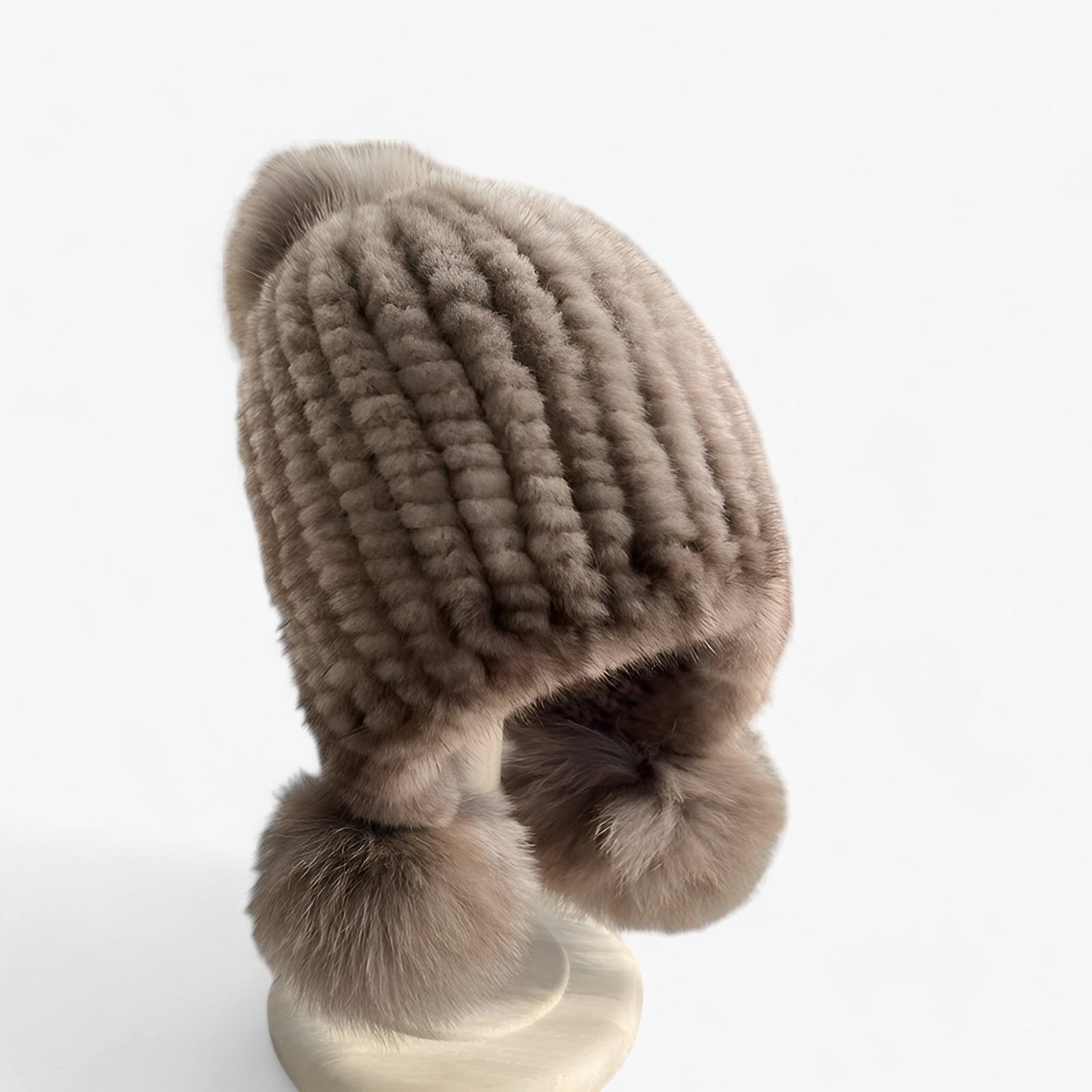 Minkpels Hue med Rævpels-Pompom – Eksklusiv Vintervarme