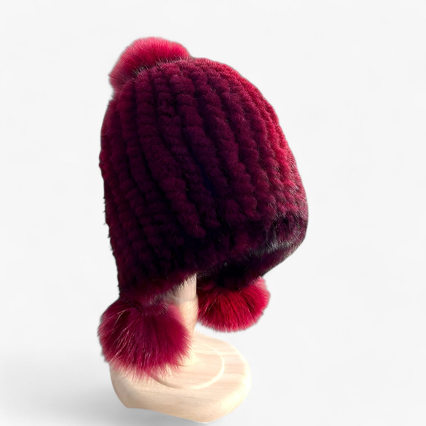 Minkpels Hue med Rævpels-Pompom – Eksklusiv Vintervarme