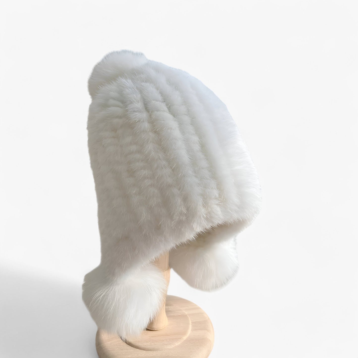 Minkpels Hue med Rævpels-Pompom – Eksklusiv Vintervarme