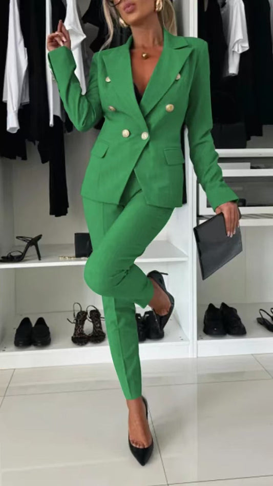 Chic set med blazer och byxor – För den moderna kvinnan
