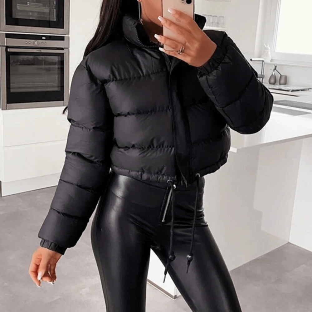 Stilfuld Lang Vinterjakke til Kvinder - Quilted Puffer med Justerbar Pasform