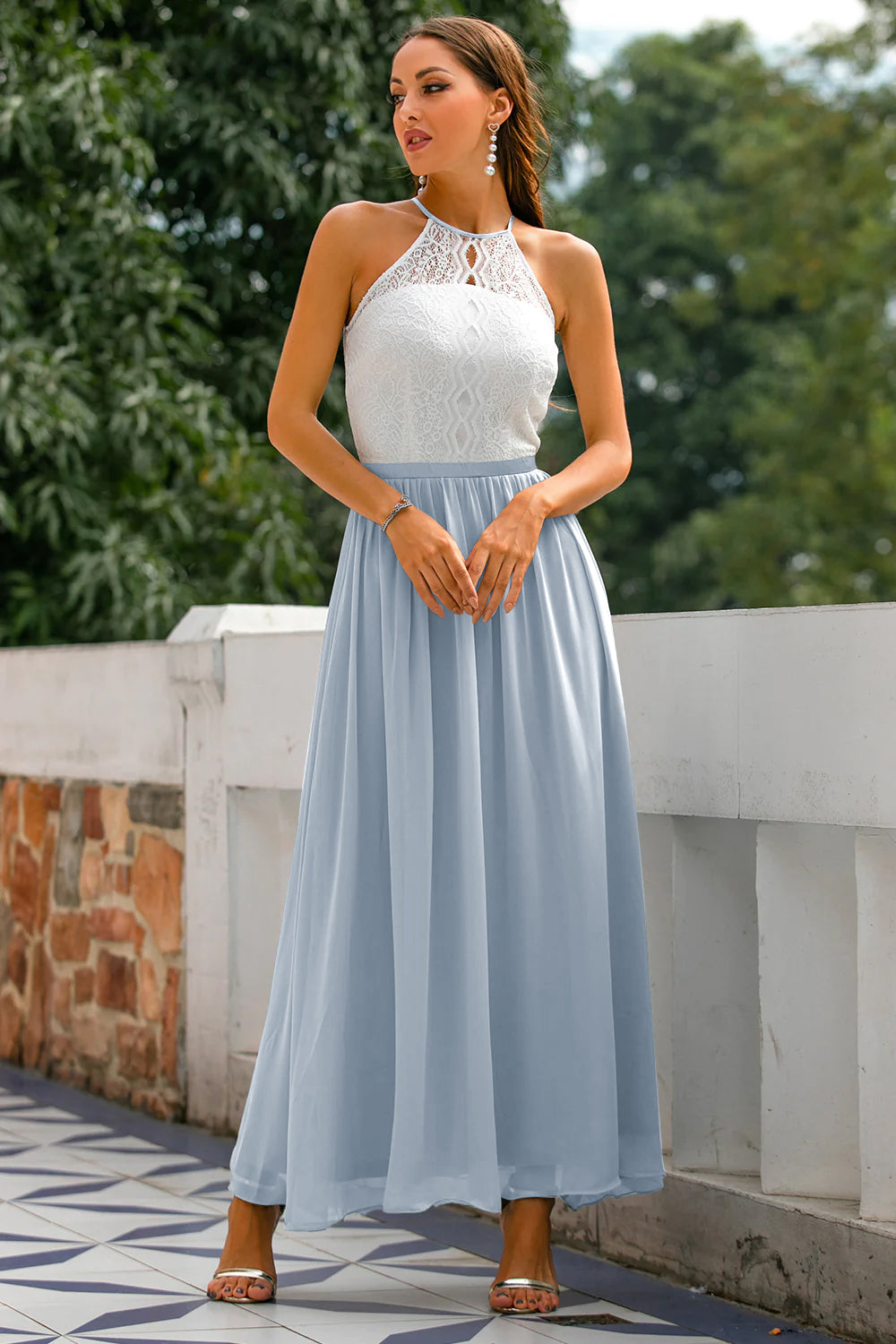 Elegant Halter Maxi Klänning för Festliga Tillfällen