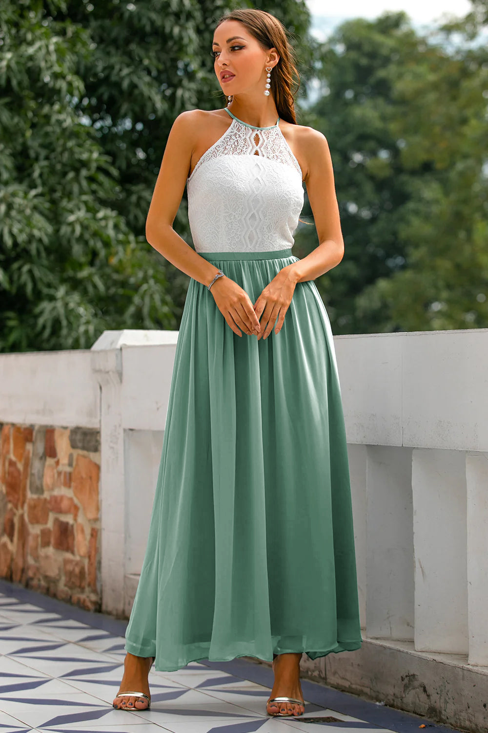 Elegant Halter Maxi Klänning för Festliga Tillfällen