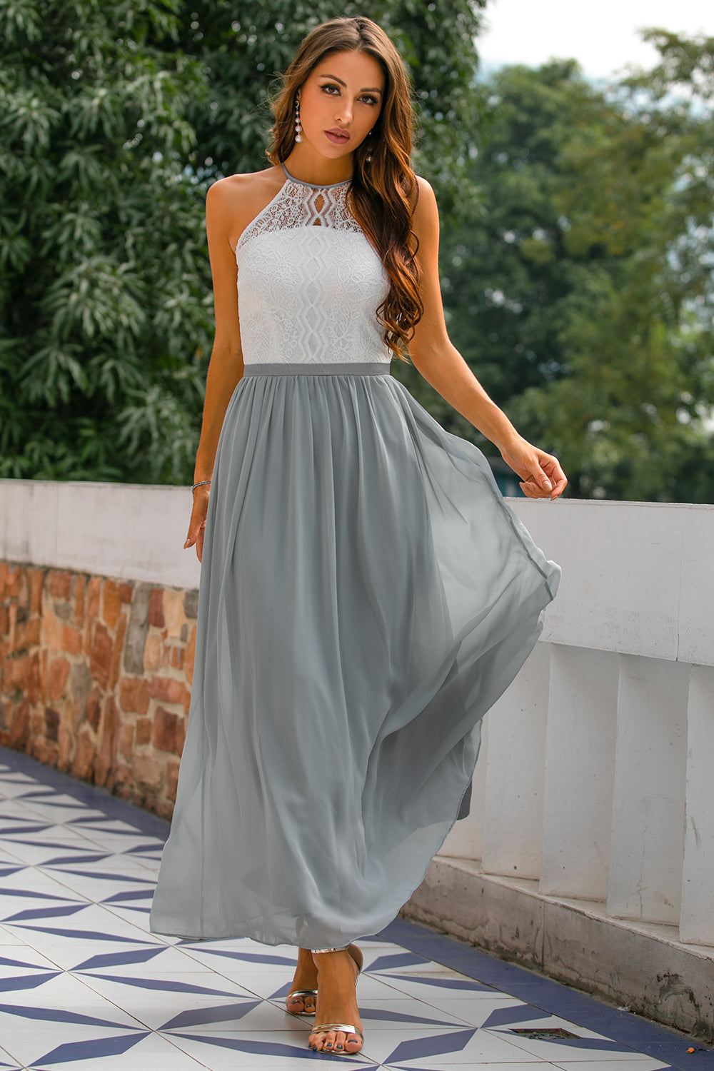 Elegant Halter Maxi Klänning för Festliga Tillfällen