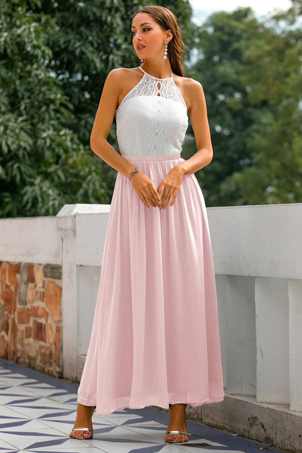 Elegant Halter Maxi Klänning för Festliga Tillfällen