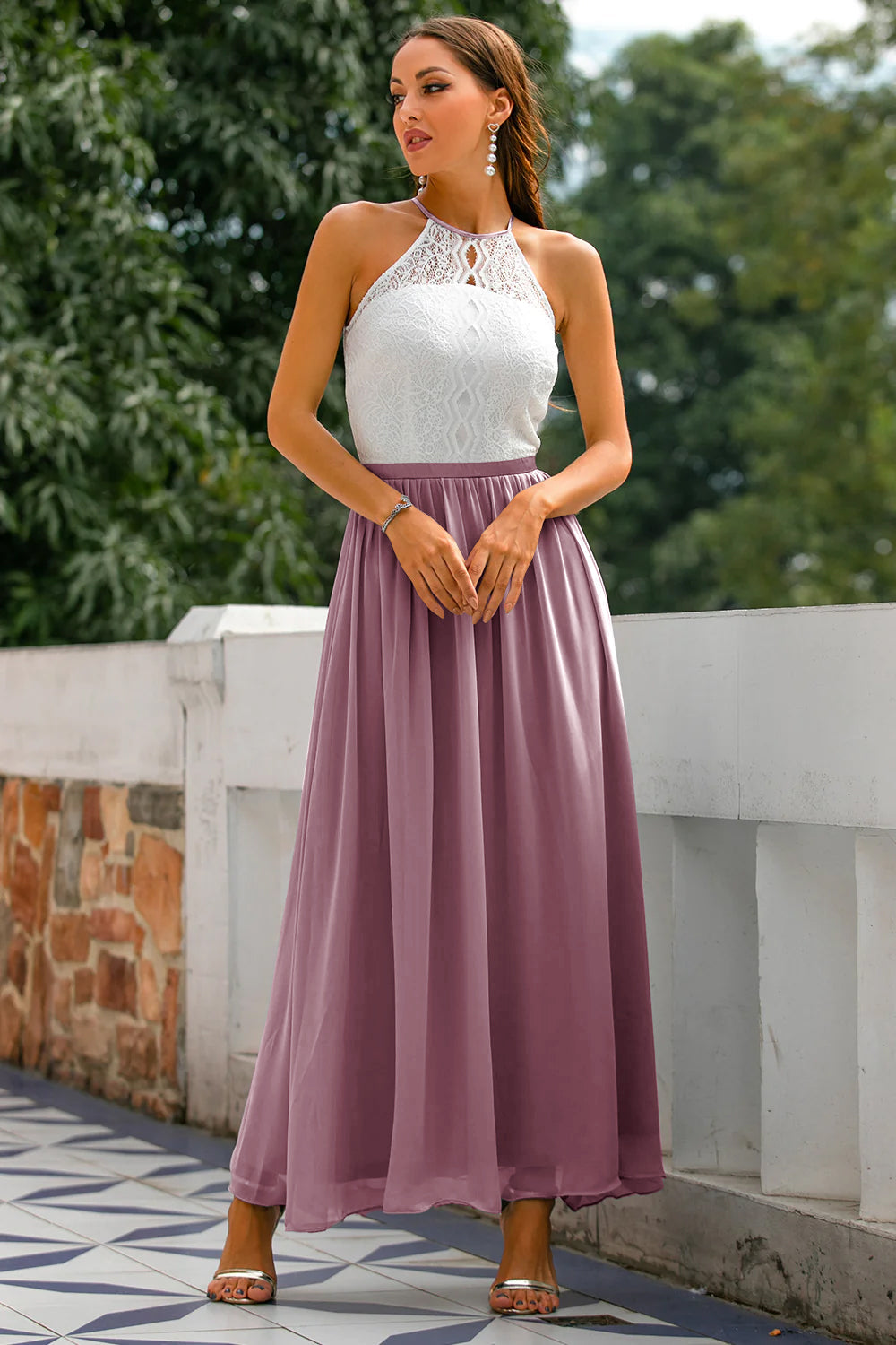 Elegant Halter Maxi Klänning för Festliga Tillfällen