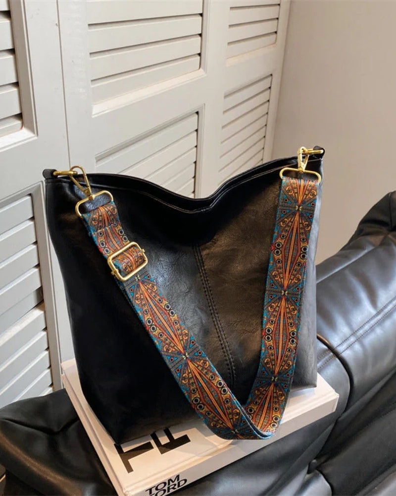 Crossbody taske til kvinder - med aftagelig, mønstret rem