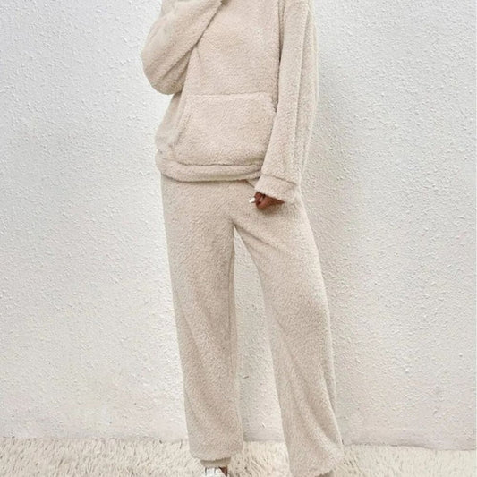 Vinter-træningssæt til kvinder - hættetrøje med lomme og bukser