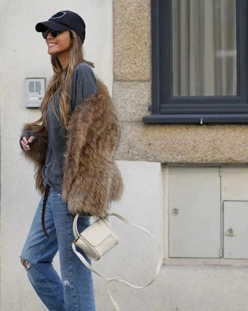 Vinterjakke Dame – kort kunstpelsfrakke med løs pasform